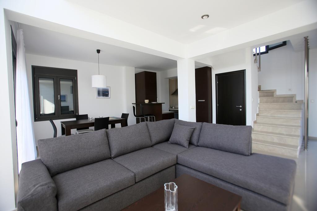 Sunny Sani Luxury Villas Quarto foto