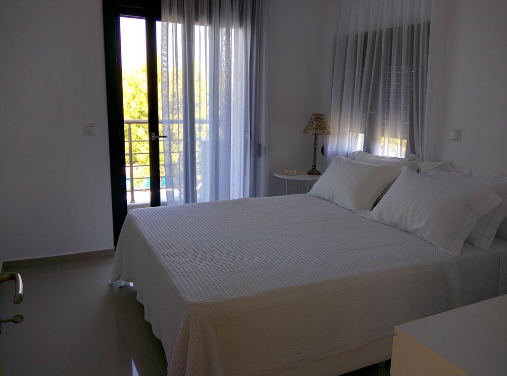 Sunny Sani Luxury Villas Quarto foto