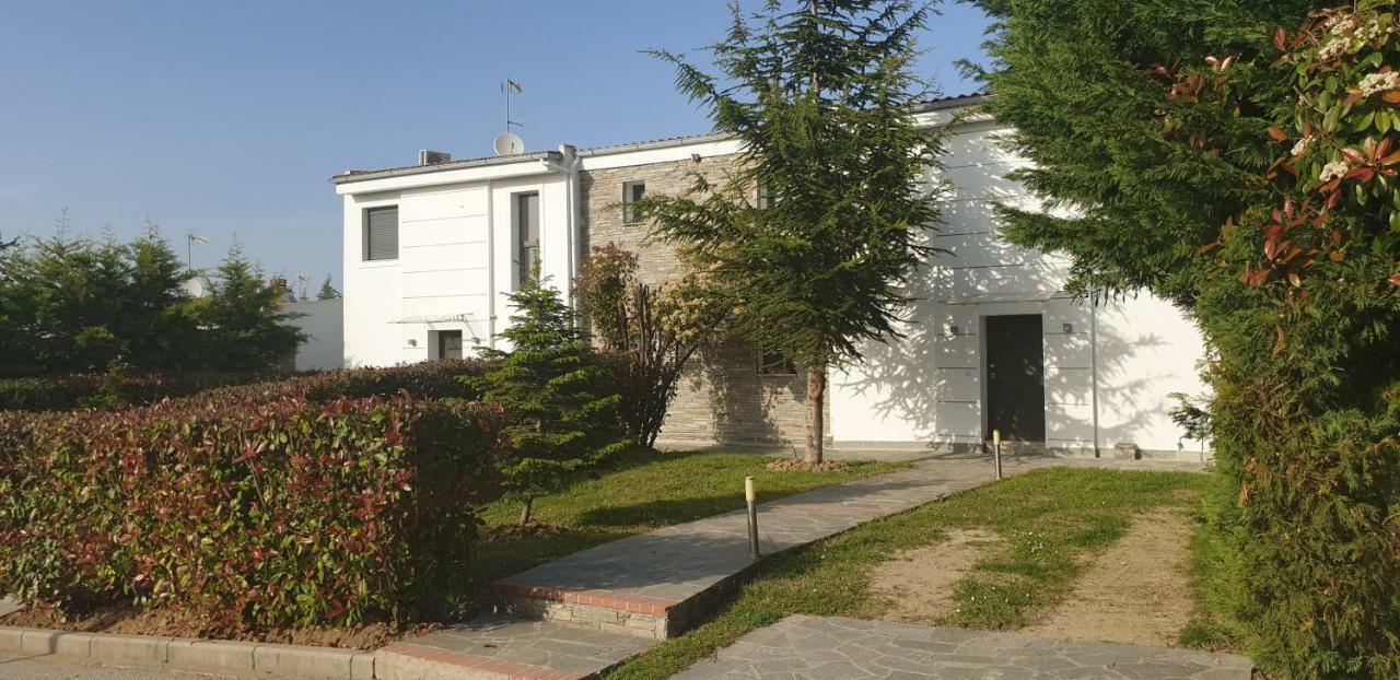 Sunny Sani Luxury Villas Exterior foto